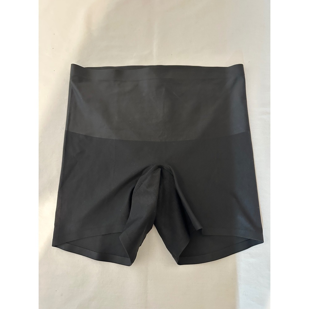 Victoria's Secret Black Seamless High Waist Shapewear Shorts L NWT 11262459